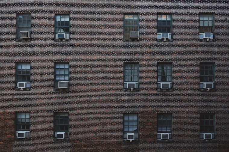 Sweating It Out: Boston Landlords Could Soon Be On The Hook For Hot Apartments