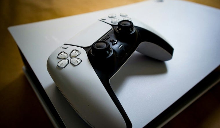 Tampa Bay Game Shops Scramble As PlayStation Kills Off Discs