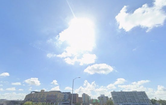 Tampa Sizzles As Heat Index Cracks 100 And Stormy Weekend Bears Down