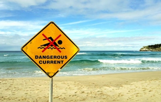 Tampa Sizzles As Rip Currents Turn Beach Day Risky