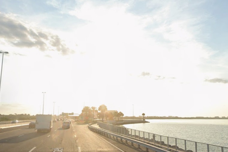 Tampa Swelters With 104 Heat Index As Storms Pop In And Out