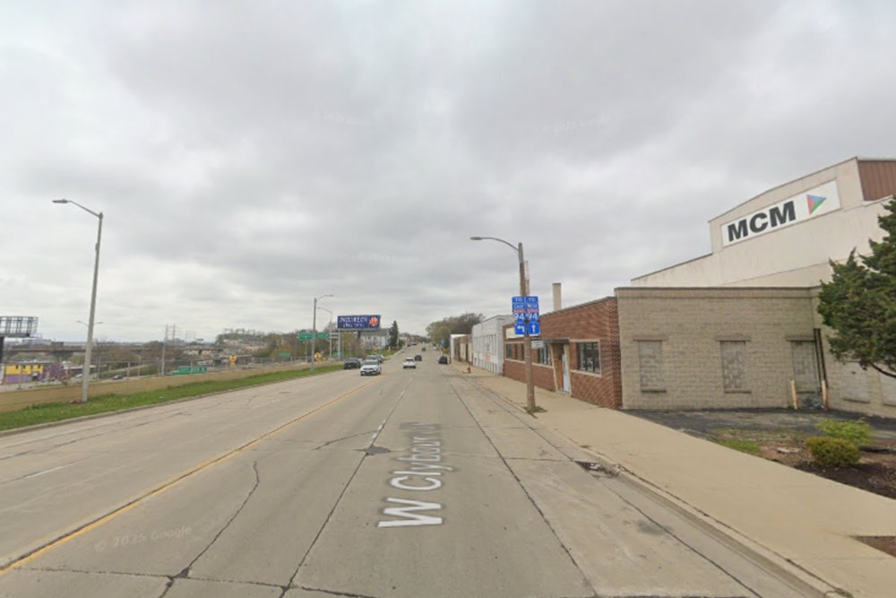 Tea Time Shake-Up, Tootsie's Pours Loose-Leaf Buzz Into Near West Side