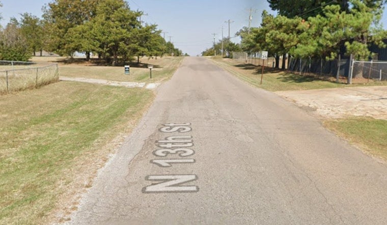 Tecumseh Cops, Deputies Swarm Neighborhood After Home Stabbing