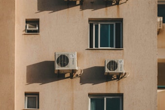 Tennessee Renters Turn Up Heat On Landlords Over AC Law