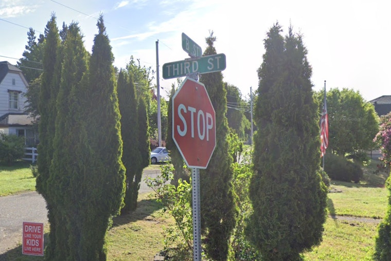 Third Street Horror As Fireworks Blast Apparently Severs Hand