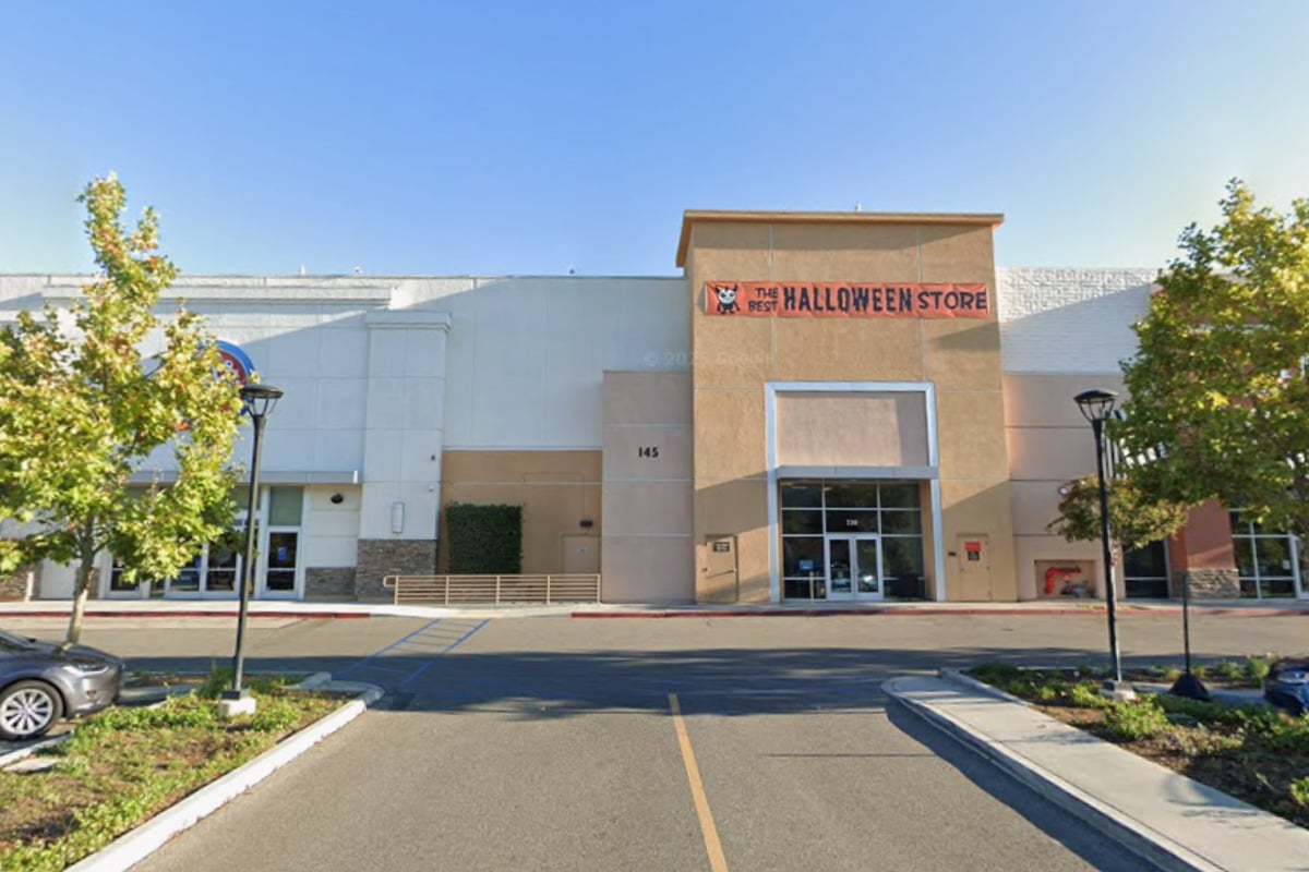 Thousand Oaks Nabs First Yard House At The Collection At Janss
