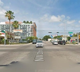 Three Hurt in Downtown Miami 17th Avenue Crash