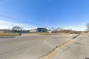 Three Motorbikes Collide In KCK, Leaving One Dead