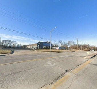 Three Motorbikes Collide In KCK, Leaving One Dead