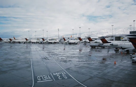 Thunderstorm Turmoil Snarls Takeoffs At Houston’s Big Two Airports