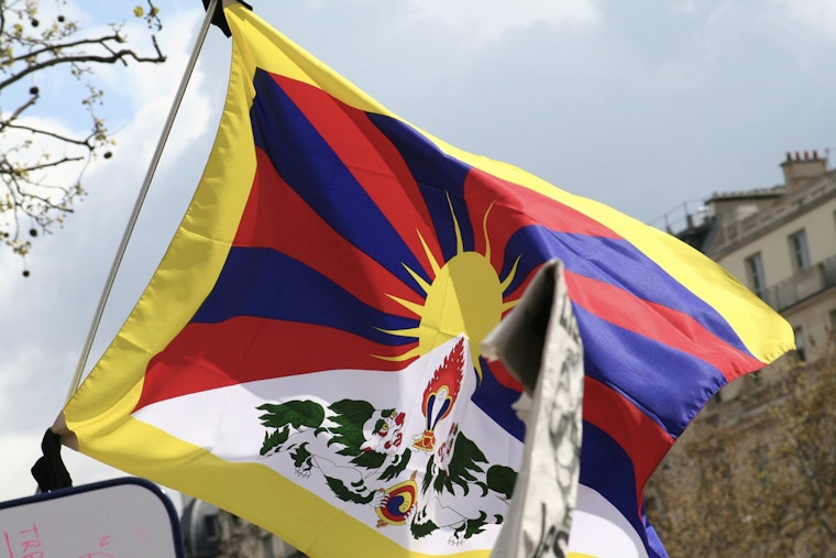 Tibetan Flag Protest Erupts In Flames Outside NYC UN Headquarters