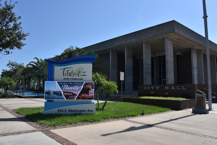Titusville’s $600K ‘Beautification’ Boondoggle Leaves Medians Dead And Brown