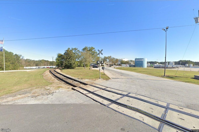 Train Jumps The Tracks Near Quiet Cross Hill Crossing In Laurens County