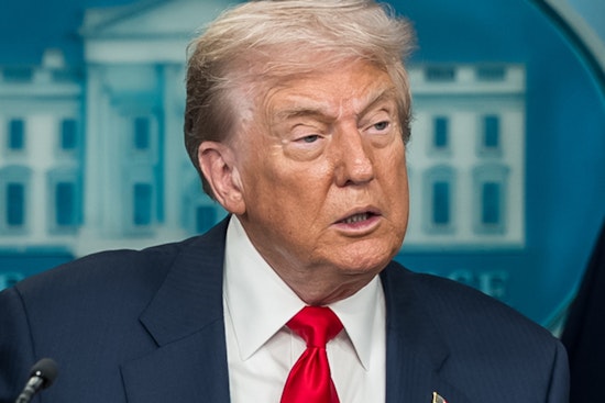 Trump Takes Cabinet To Camp David As Iran War Drags On
