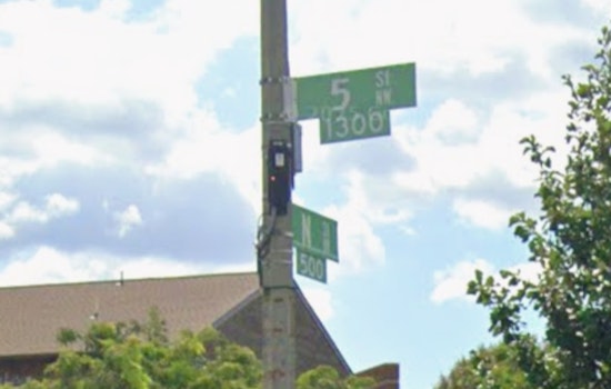 Two Shot Near Mount Vernon Square In Northwest DC