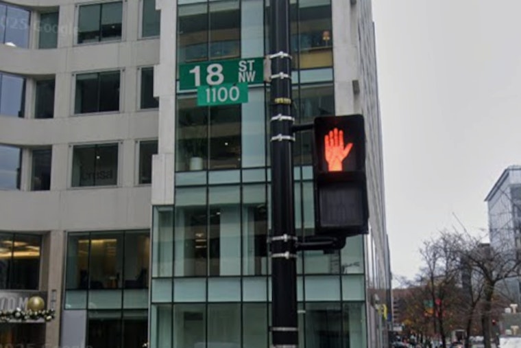 Two Suspects Sought After D.C. Parking Garage Robbery