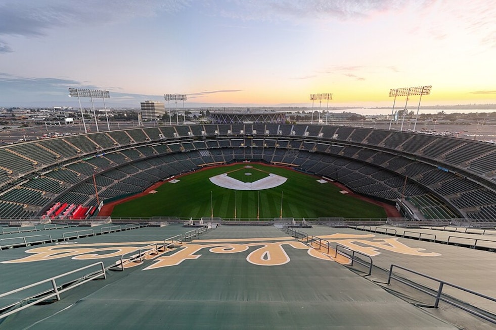 Unicorns Turn Oakland Coliseum Into Cricket Playoff Ground Zero