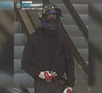 Union Square Best Buy Heist: Cops Hunt Daylight Robber Who Flashed Gun Handle