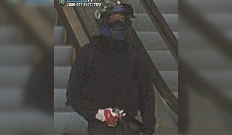 Union Square Best Buy Heist: Cops Hunt Daylight Robber Who Flashed Gun Handle