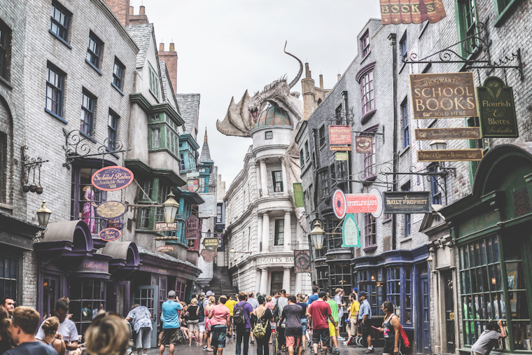 Universal Orlando Crowds Thin Out As Epic Universe Stays Packed