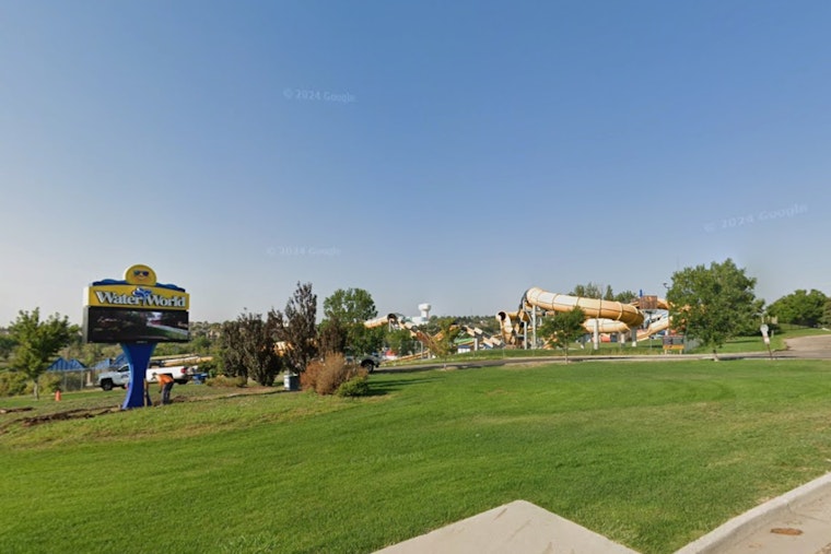 Unverified Threat Empties Water World As Federal Heights Cops Sweep Park