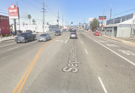 Van Nuys Fire on Sepulveda Involves Multiple Businesses