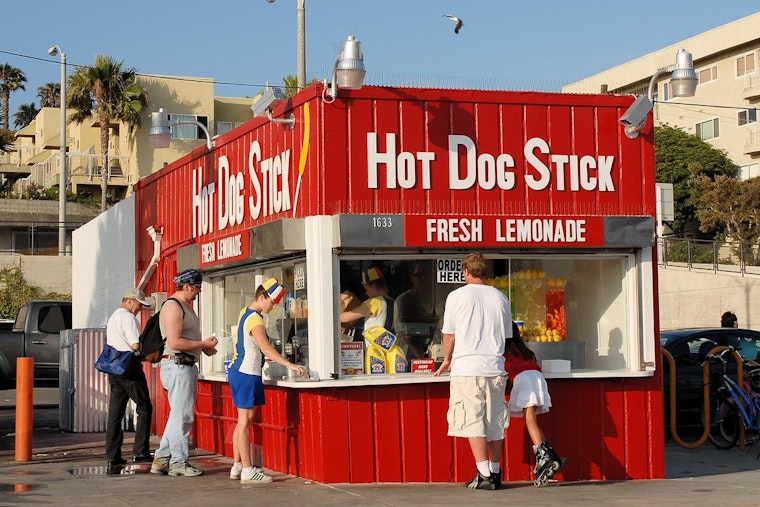 Vegas Restaurant Boss Snags Hot Dog on a Stick, Plots Strip Flagship Splash