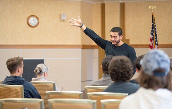 Warren Shakes Up Michigan With Shock Boost For El‑Sayed