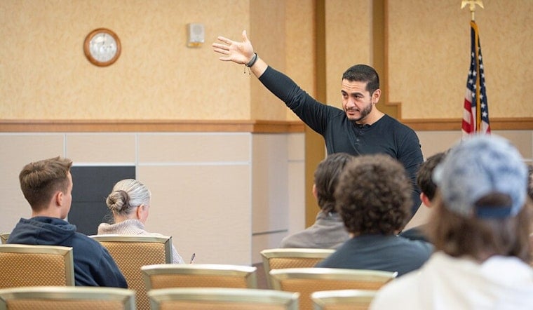 Warren Shakes Up Michigan With Shock Boost For El‑Sayed