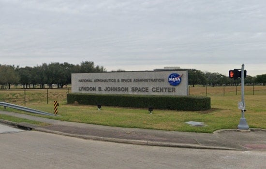 Webster Snags Quiet Nyx Crew Lab in Johnson Space Center’s Shadow