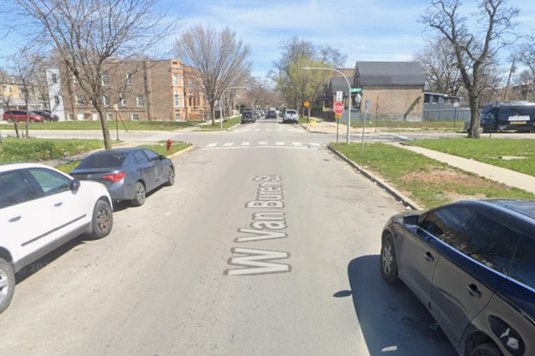 West Garfield Park Night Of Gunfire Leaves Man Dead On Sidewalk