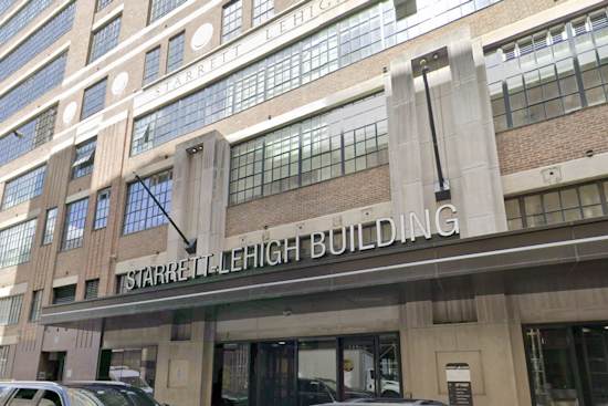 Wheels Up Hit With Turbulence As Robbins LLP Circles After Reverse Split