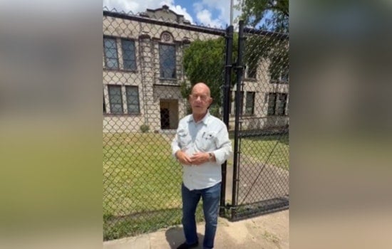 Whitmire Walks Through Charred Harper School As Houston Scrambles To Save Its Past