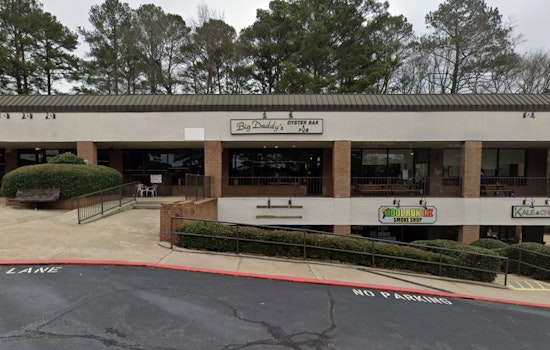 Wild Deer Turn Peachtree City Plaza Into Glass‑Shattering Stampede