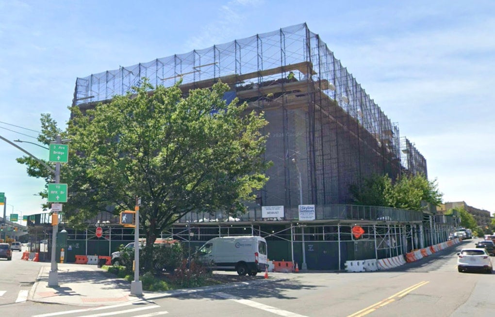 100,000-Square-Foot Warehouse Rises on Bruckner Boulevard as Port Morris Braces for More Trucks