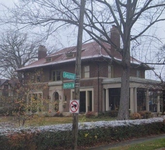 110-Year-Old Boston-Edison Mansion Built for Retail Heir Lists at $1.25M