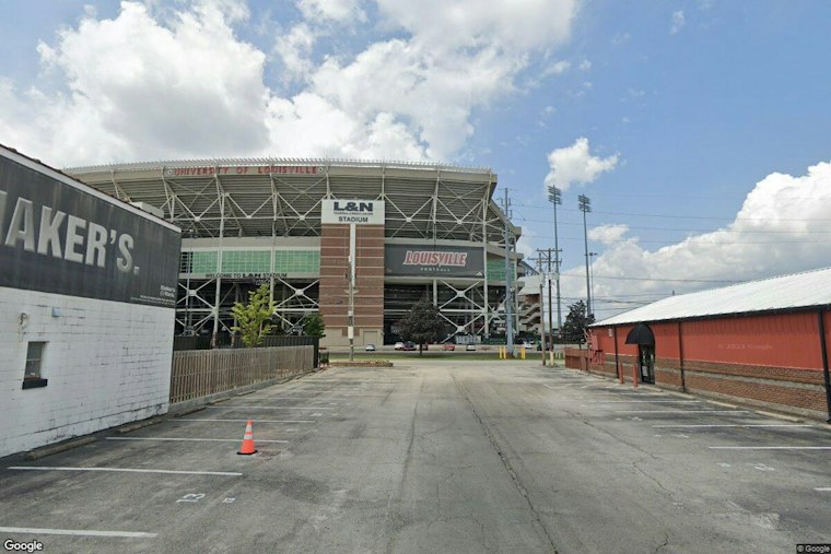 14 Minors Caught Drinking at UofL-Area Tacos Spot, License Suspended