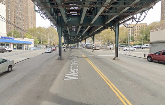 14-Year-Old Stabbed Outside Soundview C-Town, No Suspect Identified Yet