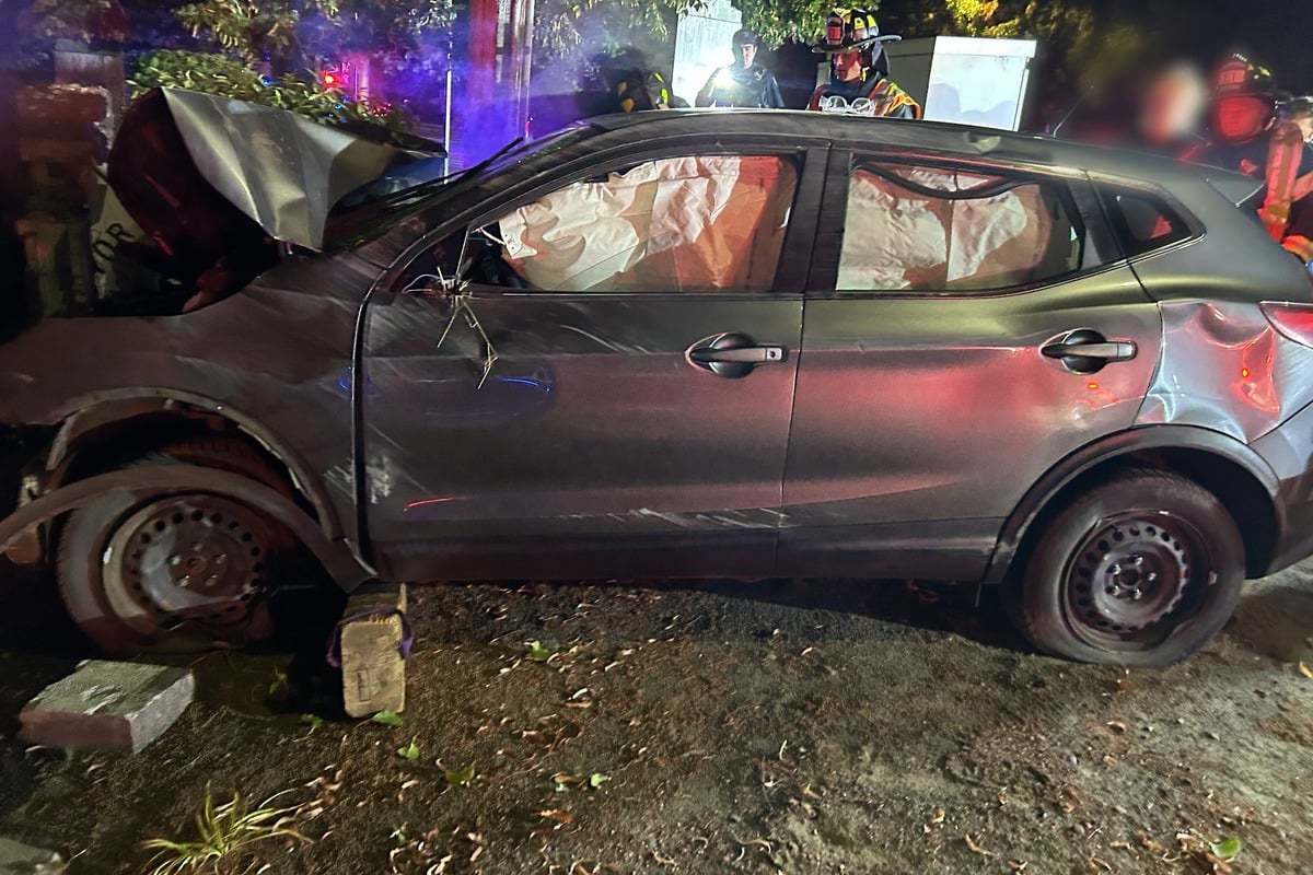 17-Year-Old Hospitalized After Head-On Crash Into Wall on Vancouver's Fourth Plain