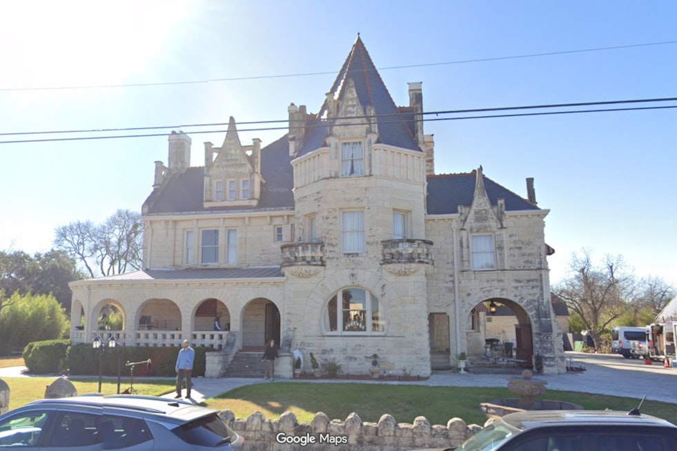 1894 San Antonio Castle Near the Pearl Hits Market After 18 Years