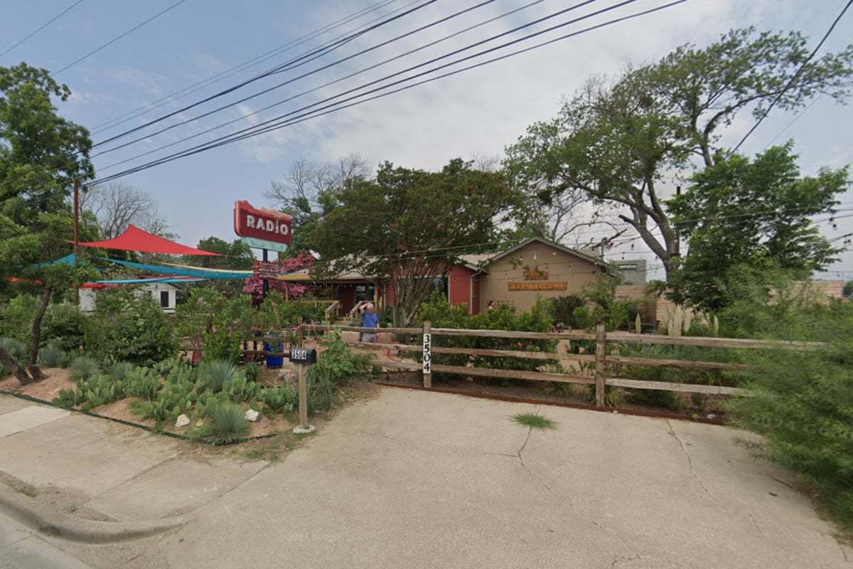 36th Hot Sauce Festival Torches Austin's Radio/East With Shoegaze, Salsa