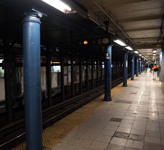 37-Year-Old Shoved Onto Harlem Subway Tracks, Riders Pull Him to Safety