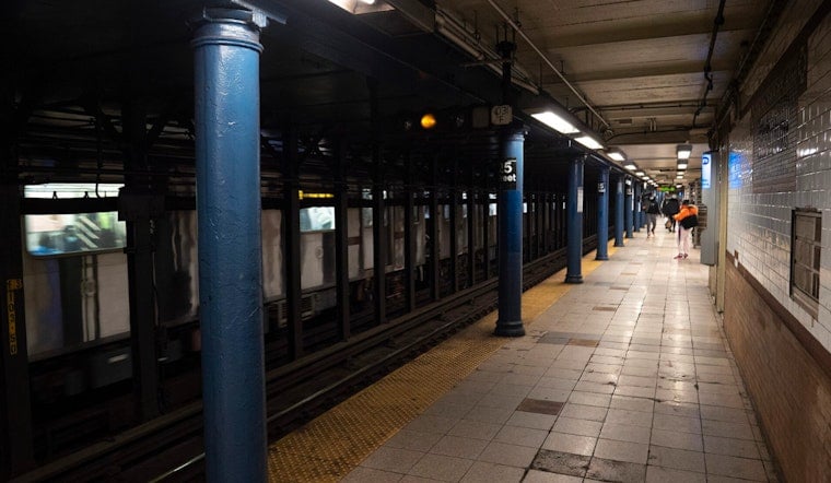 37-Year-Old Shoved Onto Harlem Subway Tracks, Riders Pull Him to Safety