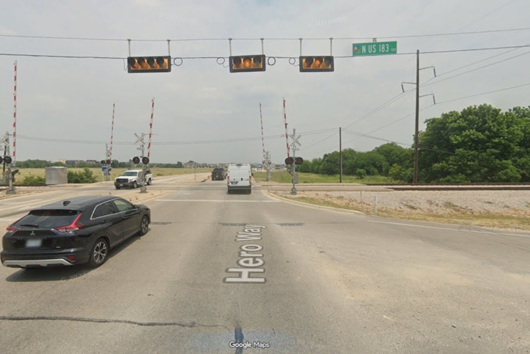 45-Year-Old Driver Hospitalized After Jeep Runs Signal, Hits Leander Train