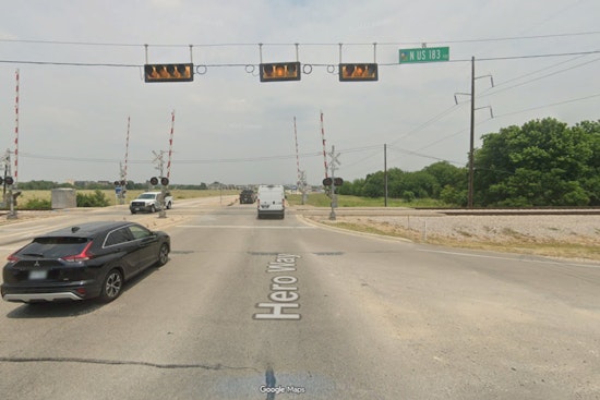 45-Year-Old Driver Hospitalized After Jeep Runs Signal, Hits Leander Train