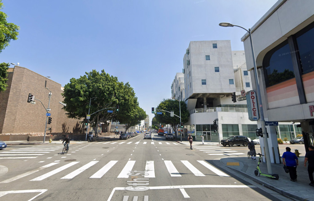 6th Street Shuts Down Outside LAPD's Own Skid Row Station After Stabbing