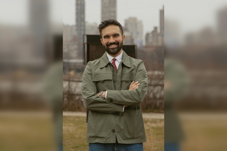 Actor Wins $100 at Mamdani Lookalike Contest After NYPD Boots Crowd From Park