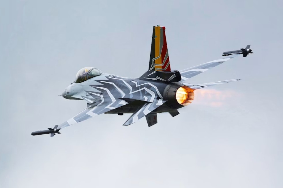 Akron Airshow Roars Back With F-16s, Warbirds and a Tribute to Fallen Veterans
