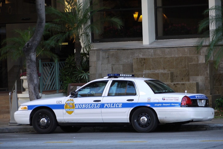 Ala Moana Assault Leaves Man, 35, Critical — Suspect, 29, Held on Felony