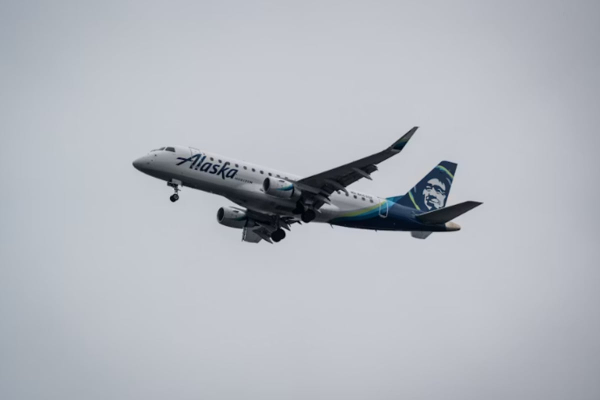 Alaska Airlines Apologizes After Portland-to-San Jose Flyer Ordered To Hide Pee-wee Tee
